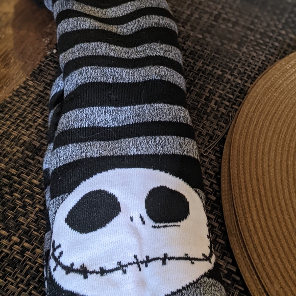 Night before Christmas Jack Skeleton Fuzz Crew Socks - Picture 3 of 7